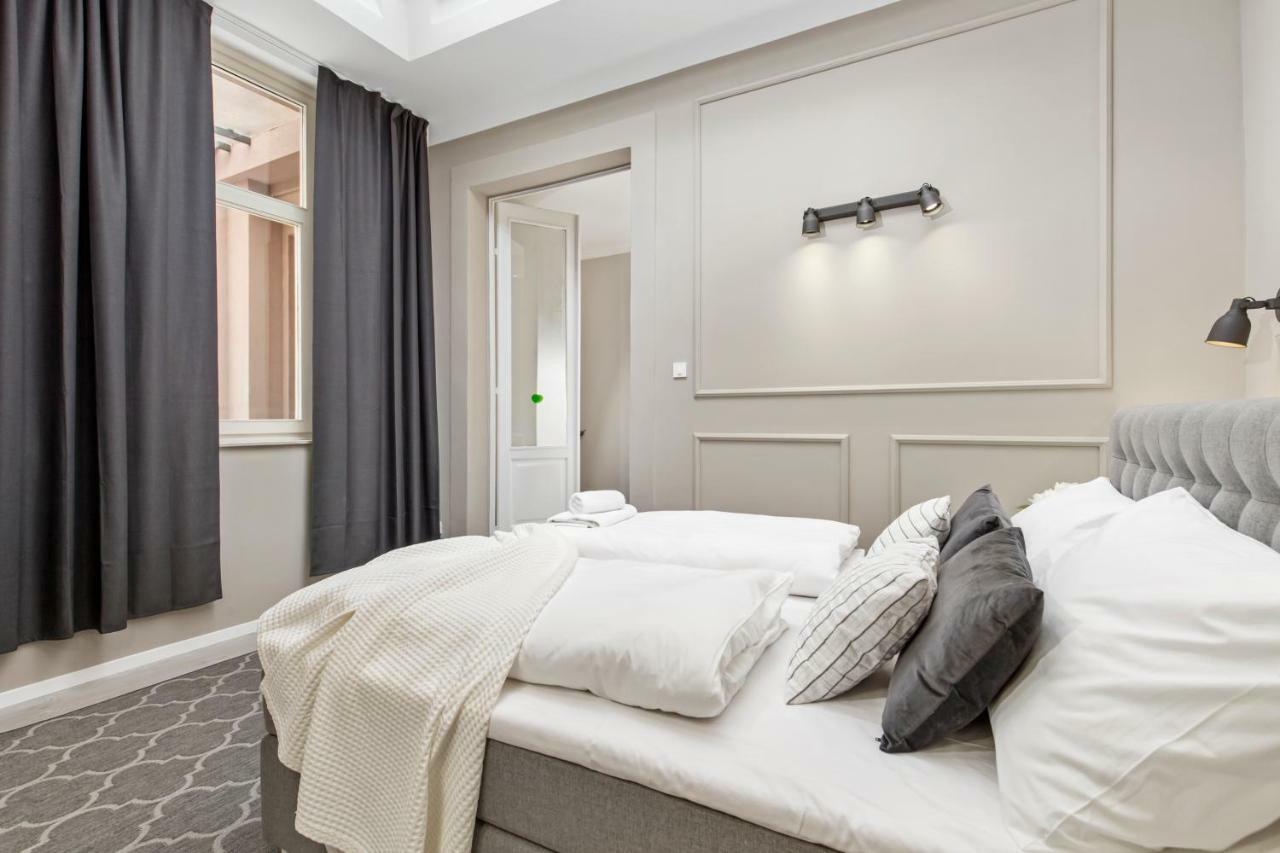 Apartments Carpathia リエカ エクステリア 写真