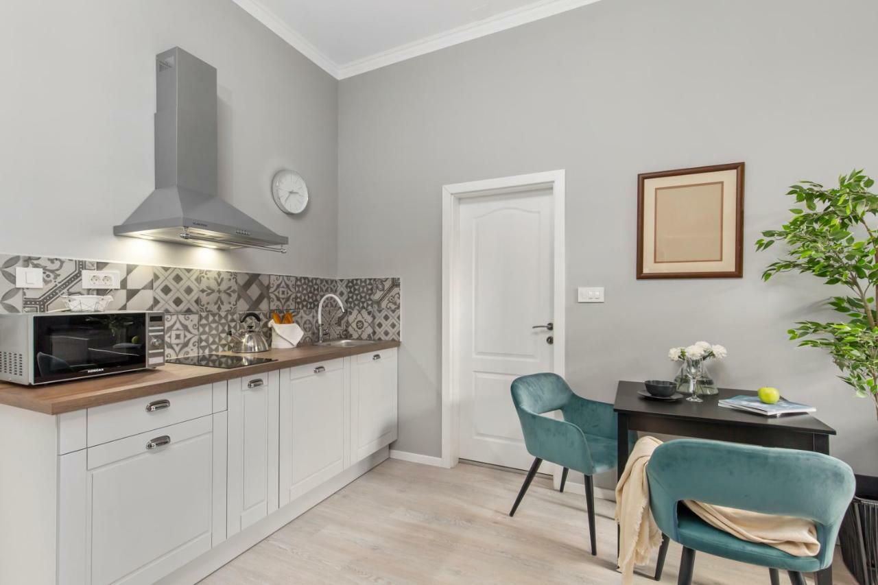 Apartments Carpathia リエカ エクステリア 写真